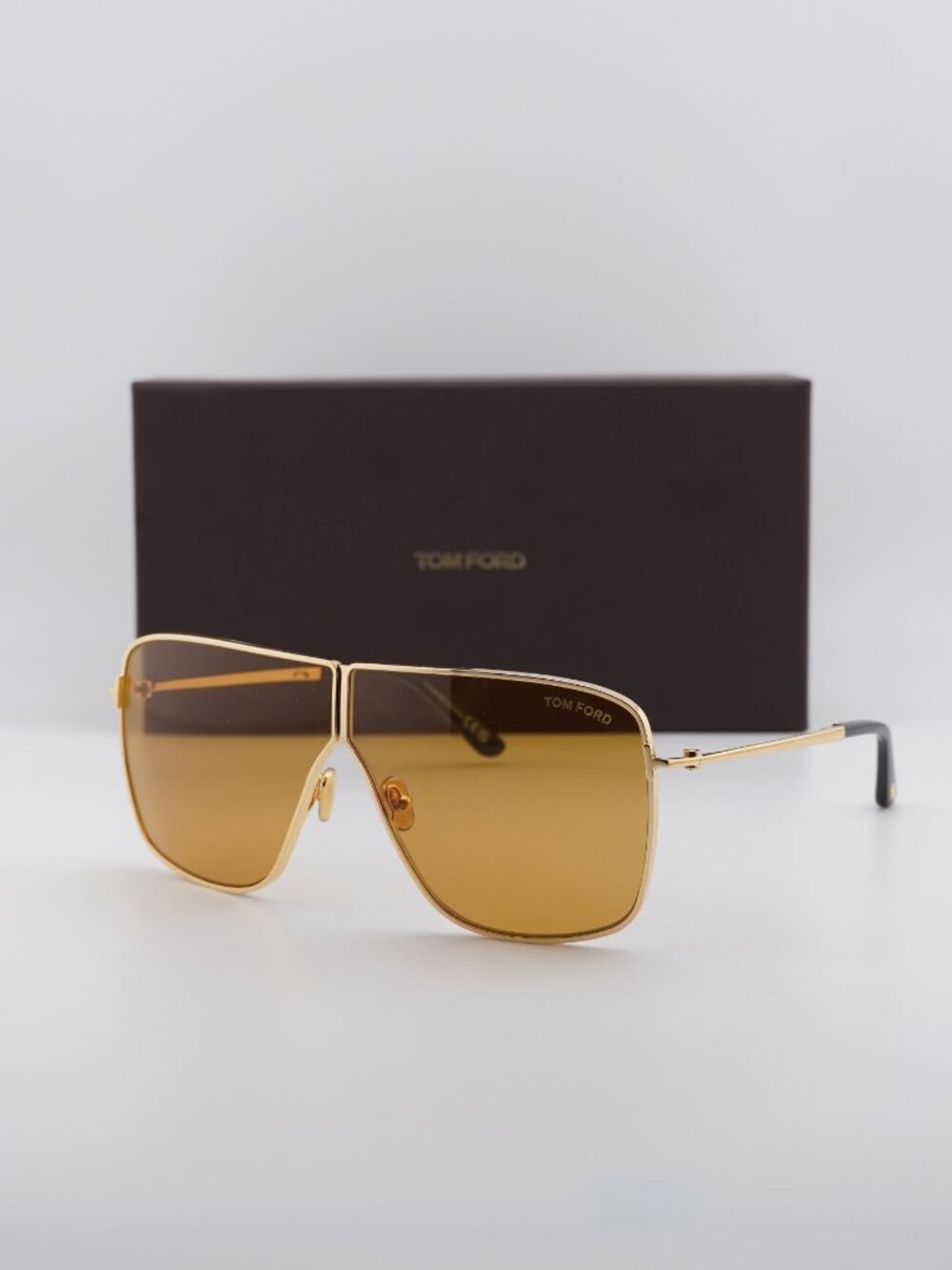 Tom Ford Huxley FT1159 30E Aviator Sunglasses - Gold / Gold